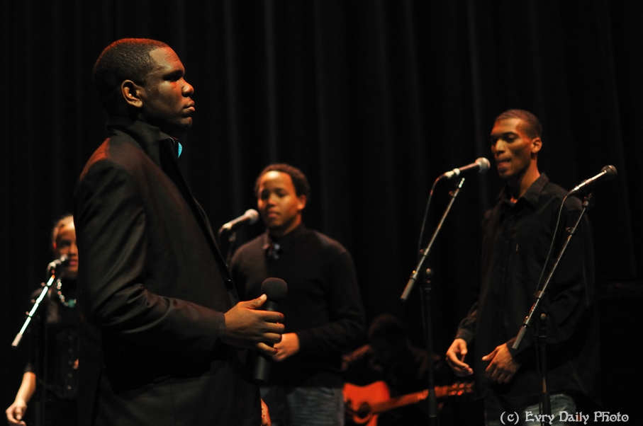Evry Daily Photo - Telethon Evry 2010 - Concert Evry University Gospel - large - 5244024656.jpg